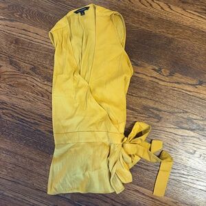 Banana Republic Size Small Wrap Around Tie Blouse